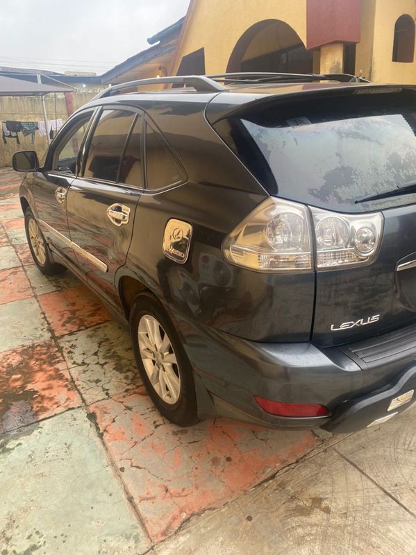 Main image of 2005 Lexus RX